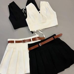 دامن تک پلیسه ای زنانه